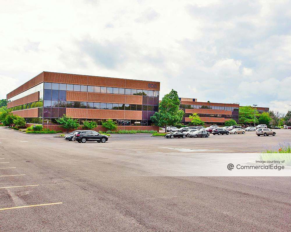Barrington Corporate Center 600 Hart Road, Barrington, IL Office Space